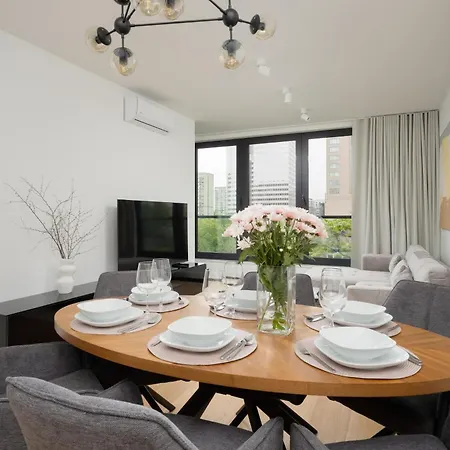 Luxurious And Modern Apartments In Warsaw City Center With Parking By Renters Prestige Exterior photo