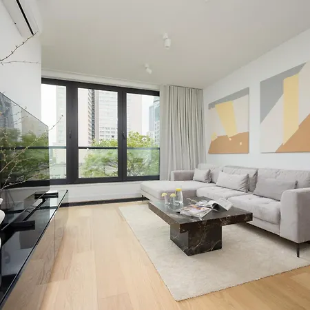 Luxurious And Modern Apartments In Warsaw City Center With Parking By Renters Prestige Exterior photo