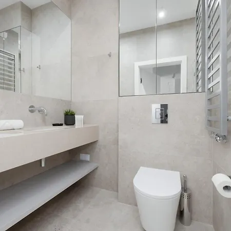 Luxurious And Modern Apartments In Warsaw City Center With Parking By Renters Prestige Exterior photo