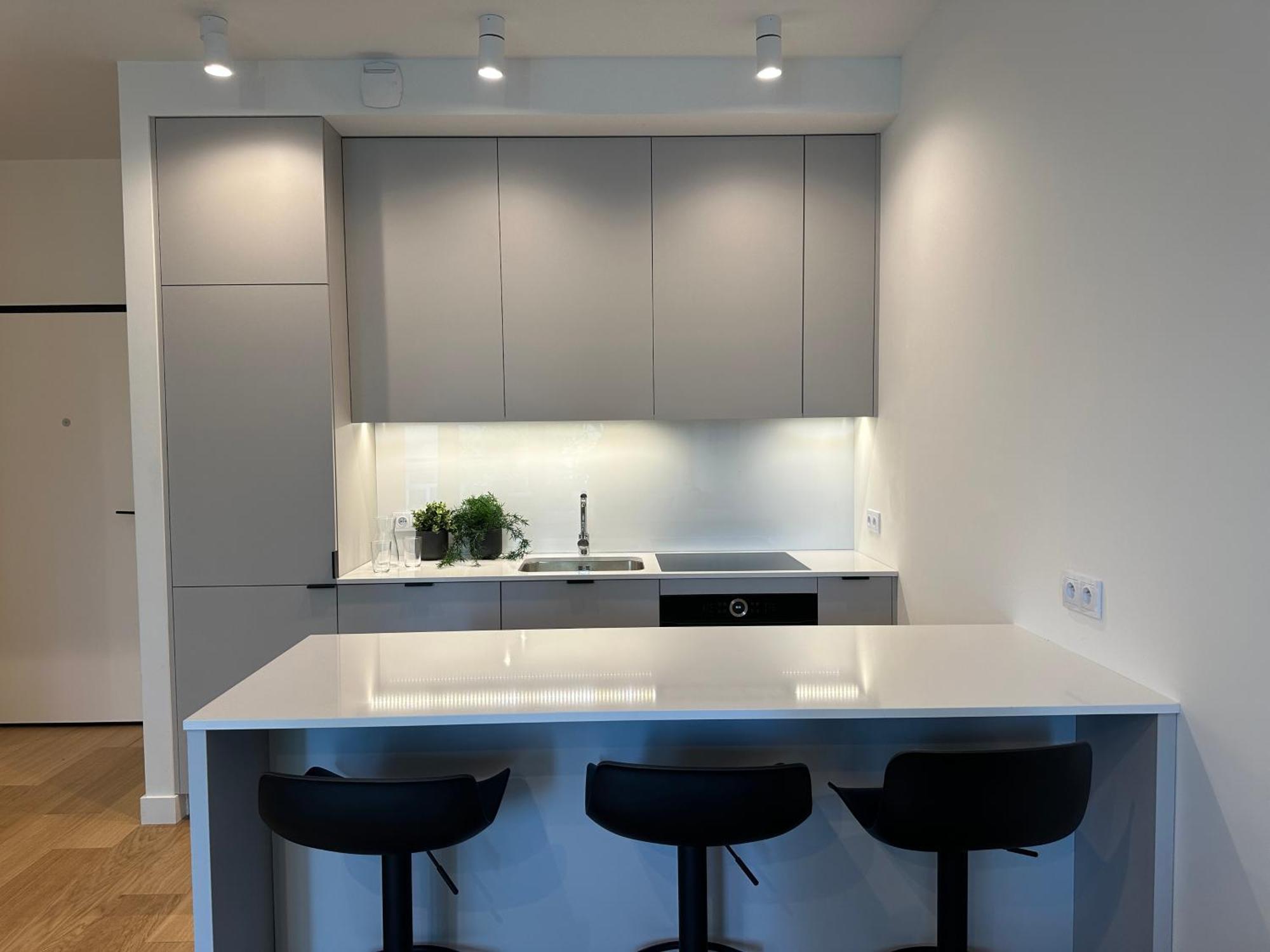 Luxurious And Modern In Center With Parking By Renters Prestige Apartamento