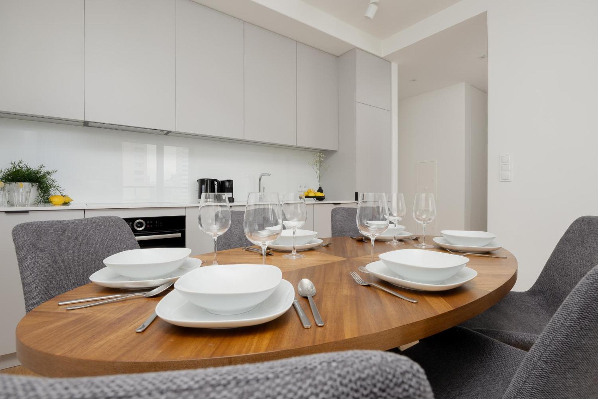 Apartamento Luxurious And Modern In Center With Parking By Renters Prestige *