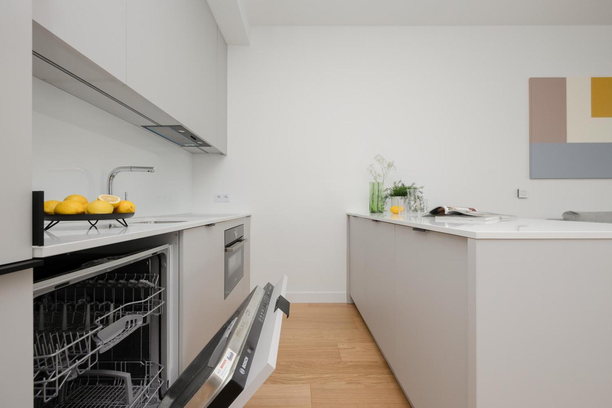 Luxurious And Modern In Center With Parking By Renters Prestige Varsovia